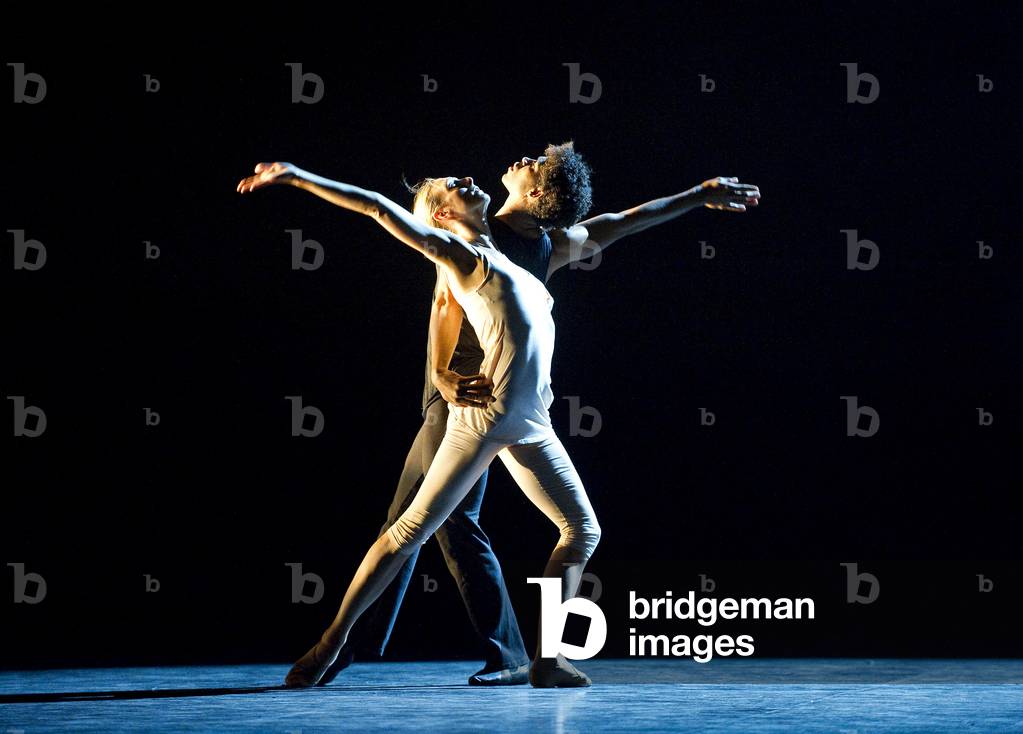 Carlos Acosta e Zenaida Yanowsky in On Before (foto)
