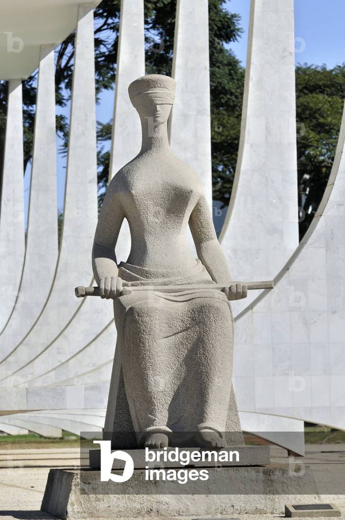 Bild von Fotografie "Statue La Justice" von Alfredo Ceschiatti