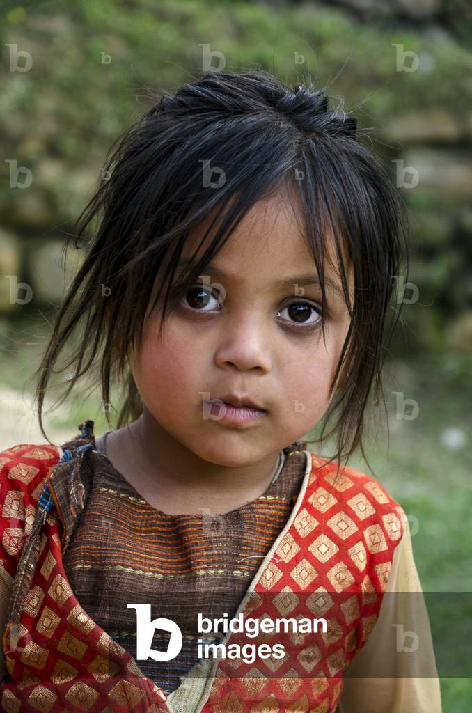 "Ritratto di giovane ragazza nepalese"