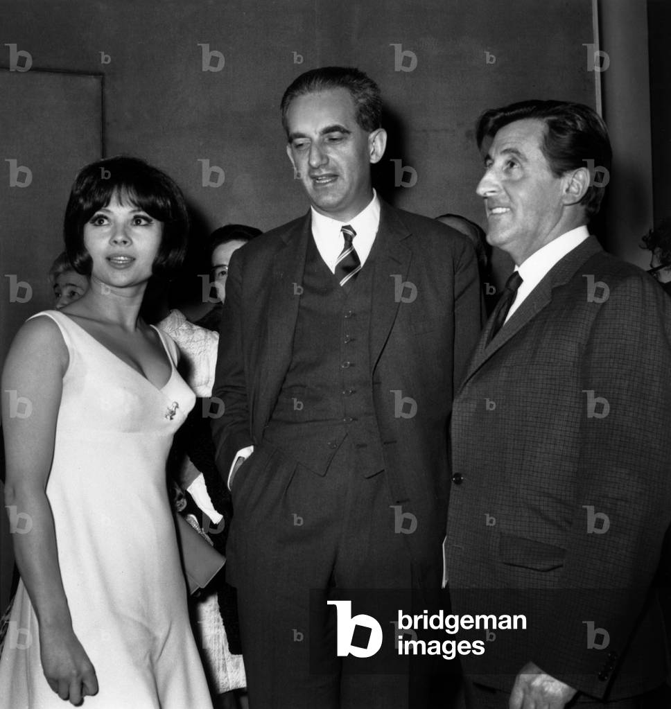 Image of Photography depicting "Un idiot a Paris" Movie Premiere Night:  Alain Peyrefitte 1967 by Giovanni Cor
