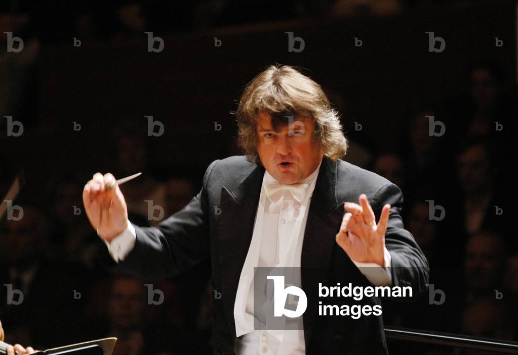 Ingo Metzmacher dirige con bastone a Lucerna, 2003