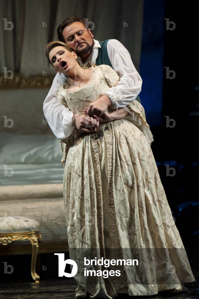 Bild von Fotografie "Ainhoa Arteta als Manon und Walter Fraccaro als Des Grieux (Foto)" von Daniel González Ac