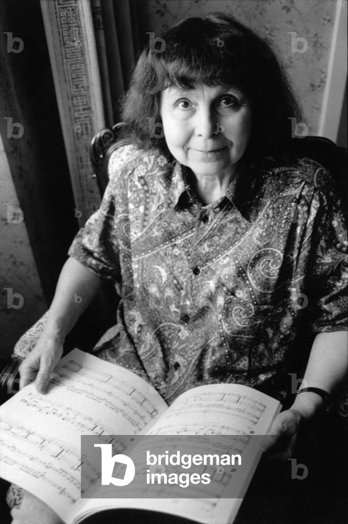 "Sofia Gubaidulina - Porträt" von Marion Kalter, b/w