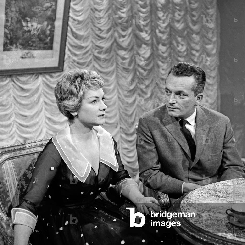 "L'attrice tedesca Ruth Leuwerik in un film televisivo", b/w