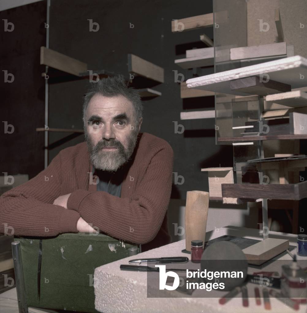 Viktor Pasmore (photo)