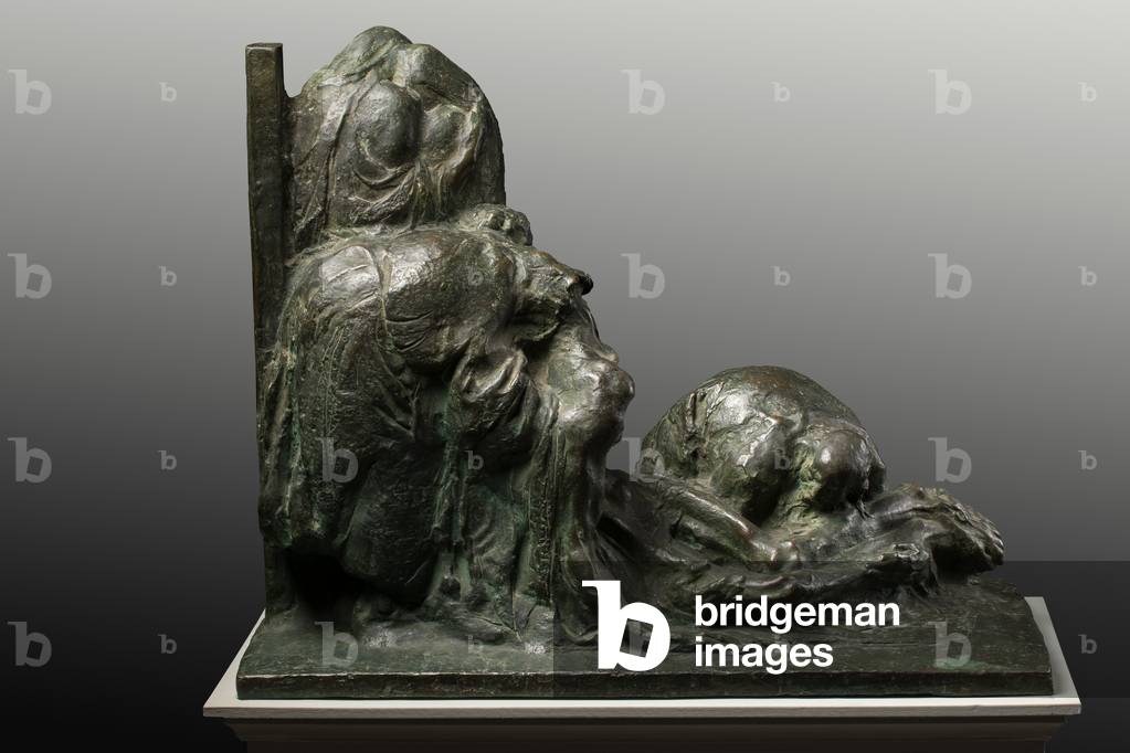 "Pietà (bronzo)" di Ermenegildo Luppi, b/w