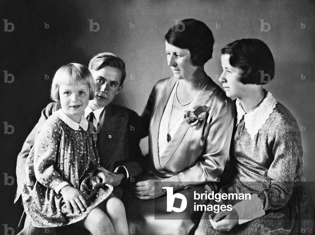 Immagine di Fotografia "Lotta Liemka con i suoi figli (foto b/n)" 1930, b/w