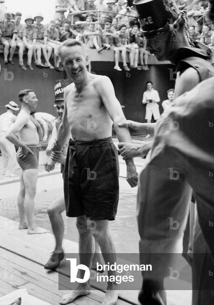 "Brig Scott Cockburn wird initiiert" 1941