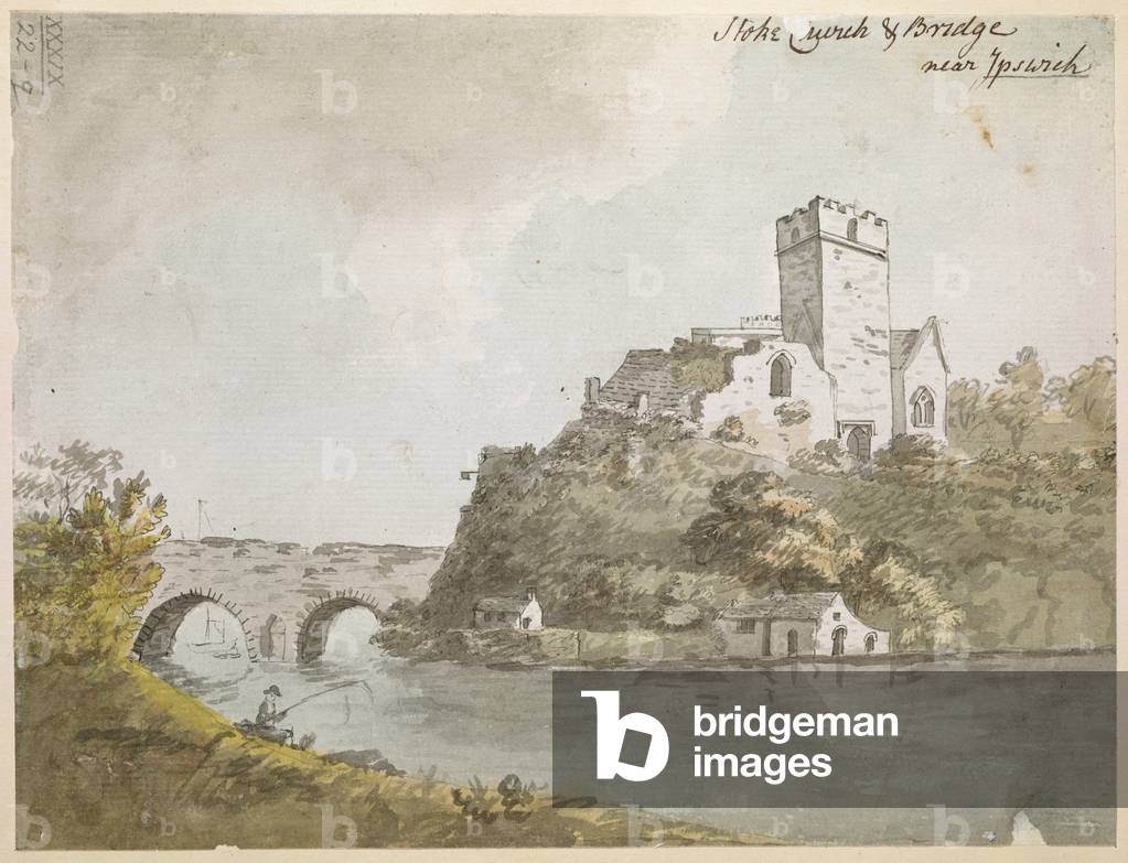 Una vista che guarda attraverso un fiume fino a Stoke Church and Bridge; alberi su entrambi i lati