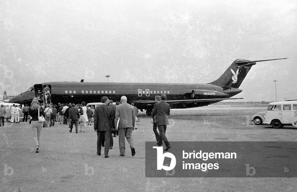 Hugh Hefner's private jet "Big Bunny" on the Munich-Riem Airport, 1970 (b/w photo)