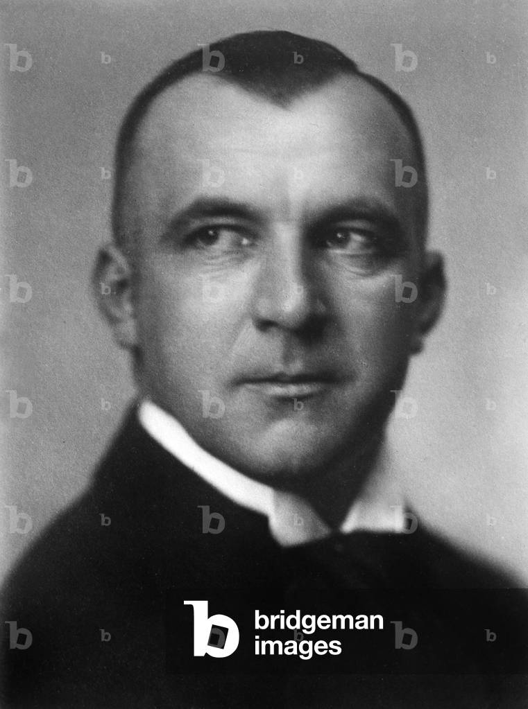 Image of Photography depicting Hans Schlange-Schoningen (1886-1960) german politician 1930, b/w