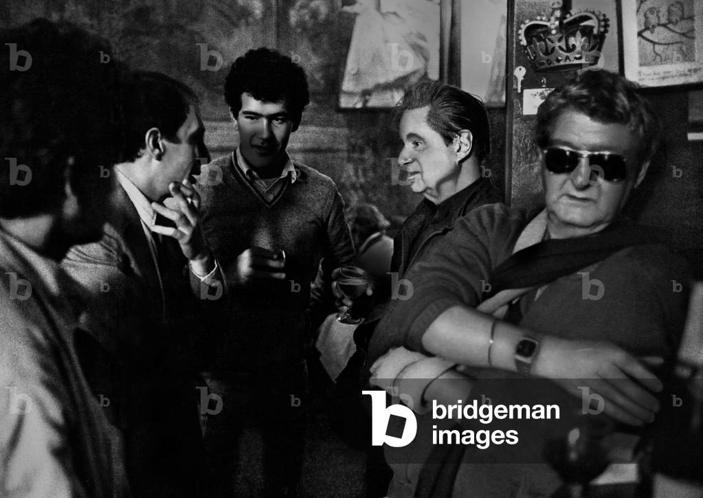 Bild von Fotografie "Francis Bacon im Colony Room" 1982 von Angus Forbes