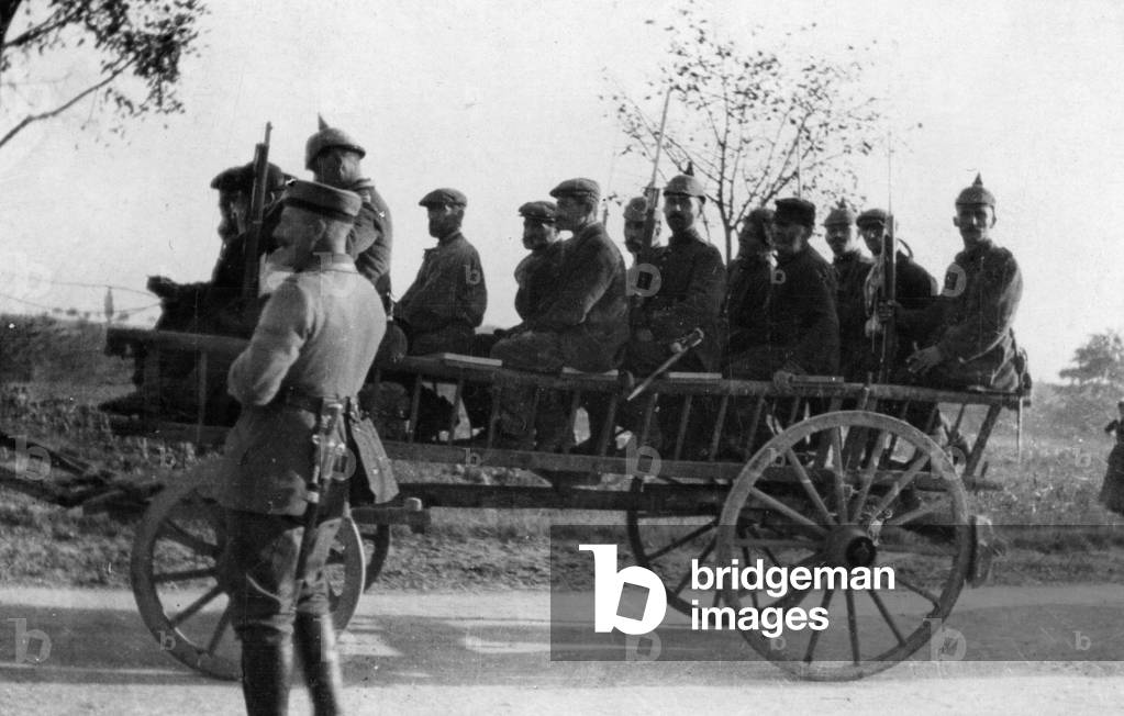 Immagine di Fotografia "Arrestato frantireurs francesi sul fronte occidentale" 1915, b/w