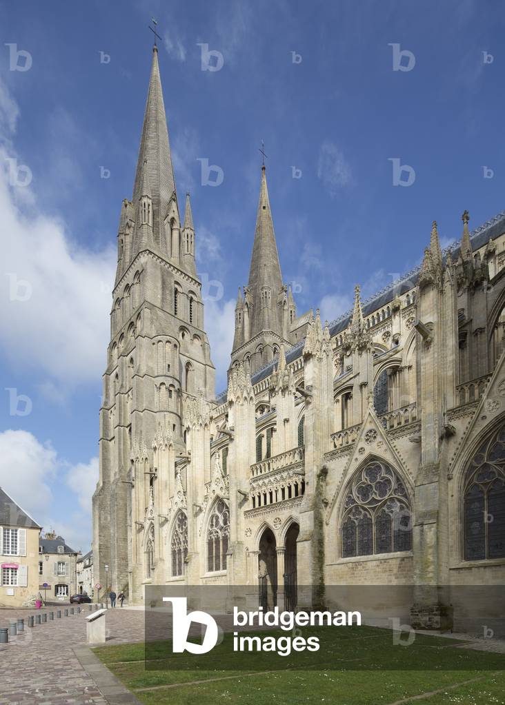 the south porch, Saint Vincent Cathedral of Bayeux