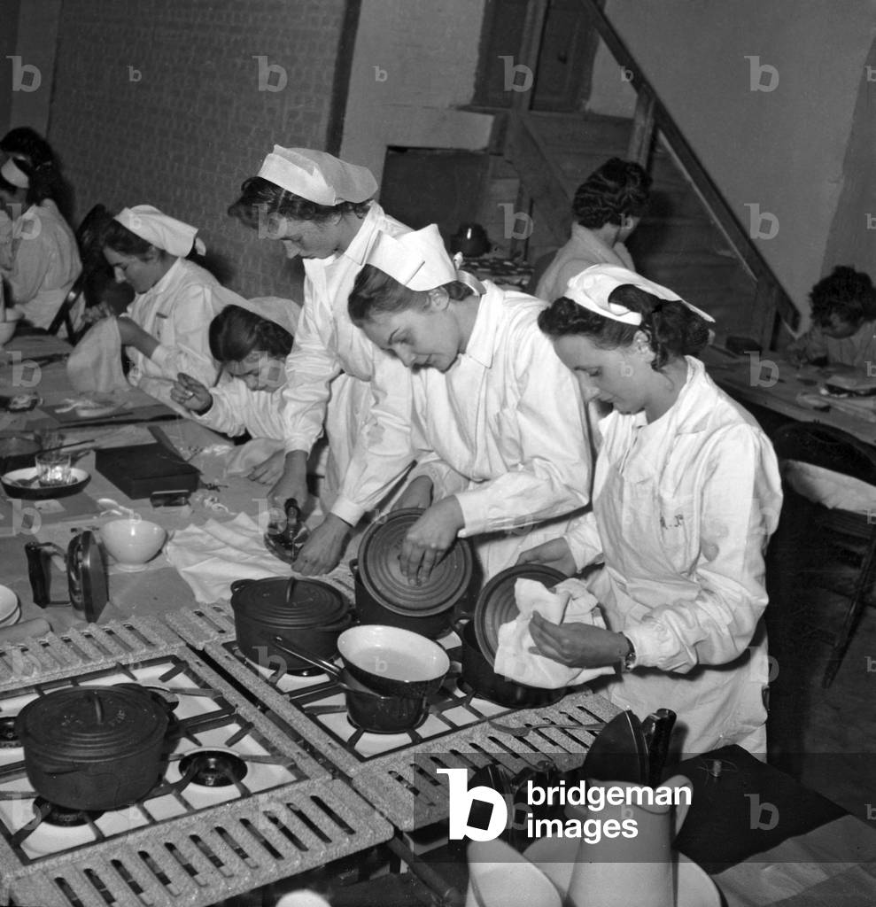 Housewives Contest a Parigi il 4 marzo 1949 (foto b/n)