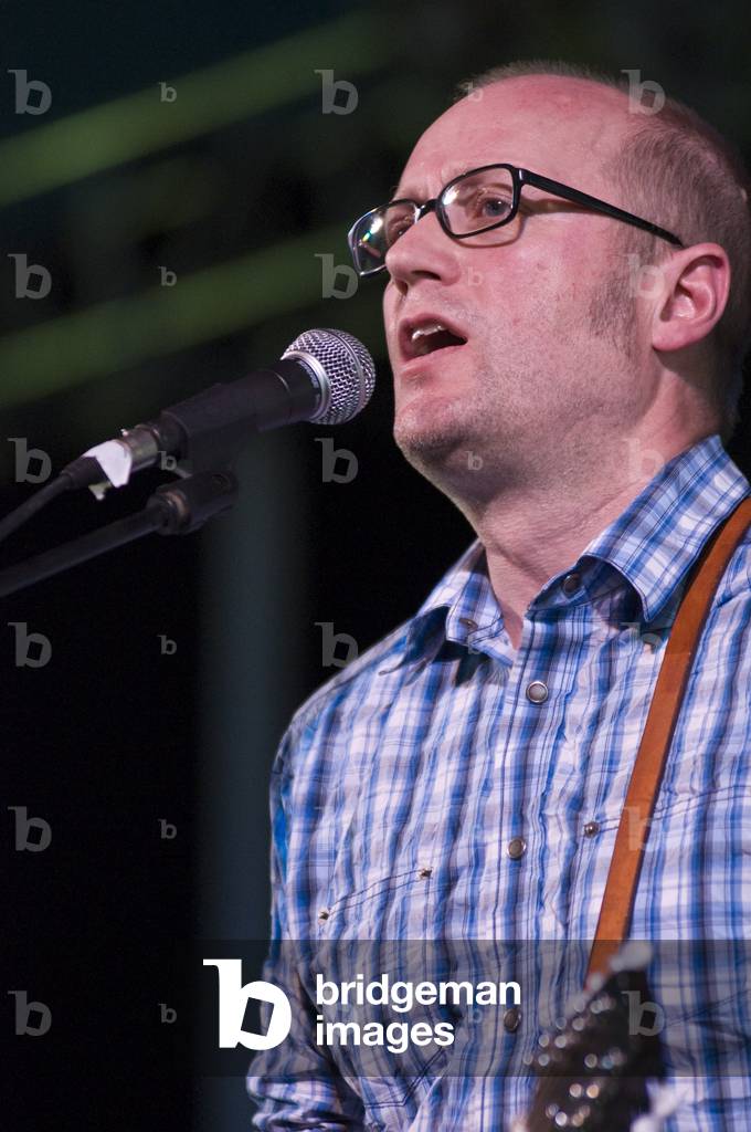 Image de Photographie représentant Adrian Edmondson et les Bad Shepherds (photo) par Paul Tomlins