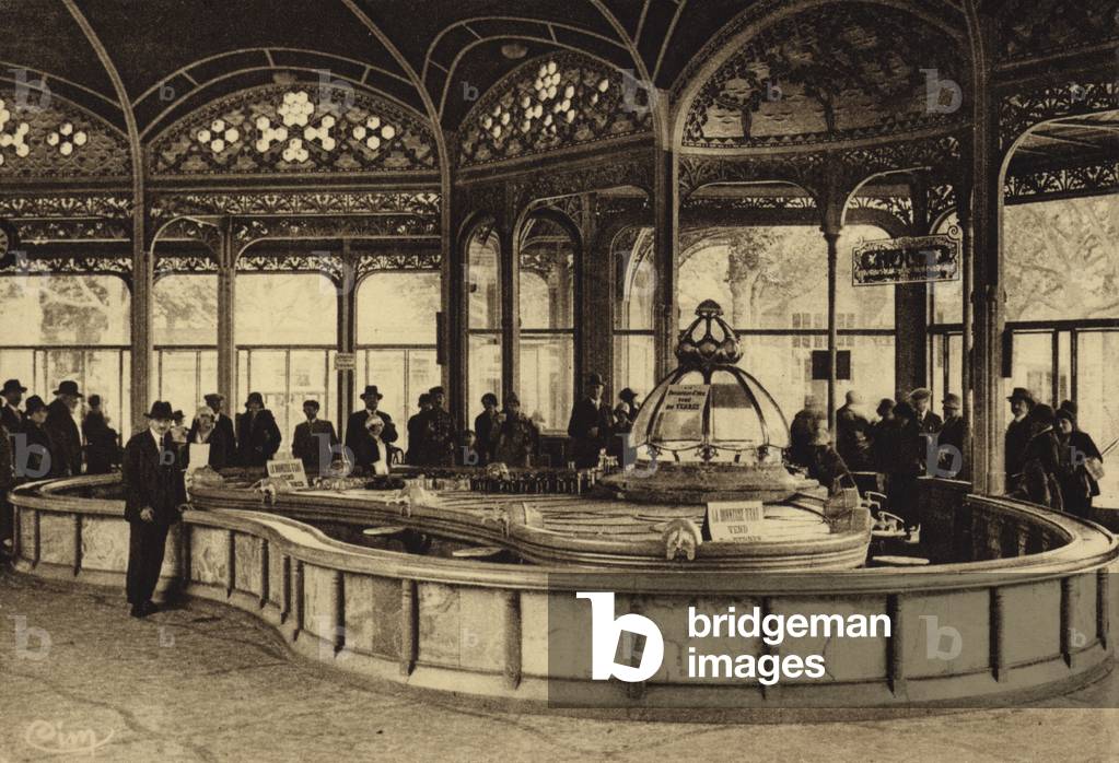 Cartolina postale raffigurante gli interni di una spa a Nizza (foto in b/n)