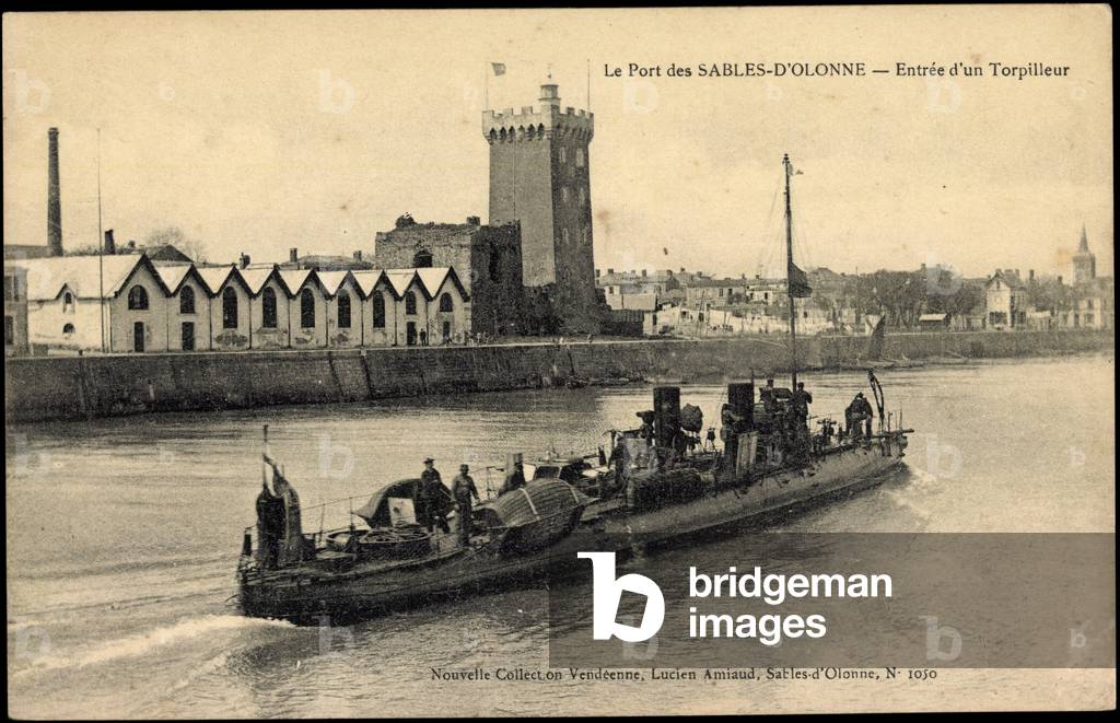 "Le Port des Sables d'Olonne", b/w