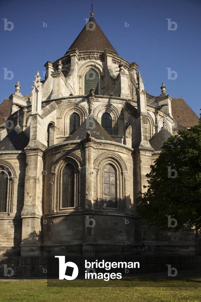 Cathedral (Cathédrale Notre-Dame). Exterior. The chevet and the apses. Gothic.