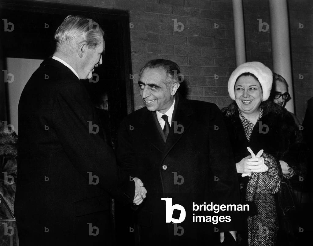 Bild von Fotografie "Dr. Ali Amini" 1962 von Unknown photographer, b/w