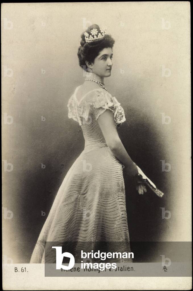 Immagine di Fotografia "Ak Regina Elena d'Italia con corona" di German Photographer, b/w
