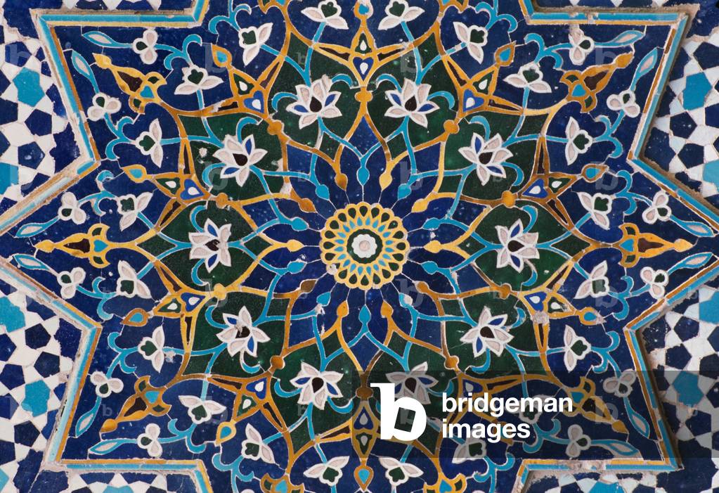 Il mausoleo di Darb-i Imam, piastrelle decorative dell'iwan (foto)