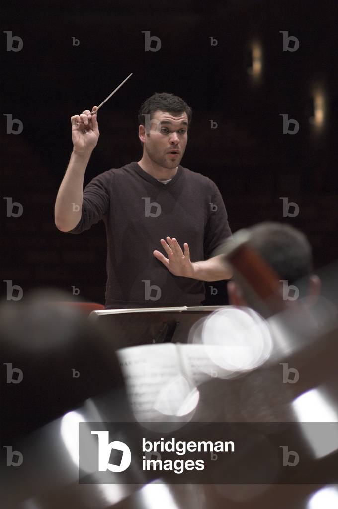 "Ryan Wigglesworth (Komponist) mit dem Britten-Pears Orchestra"