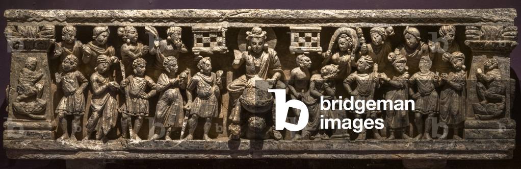 The big start. Pakistan, Swat Valley, Nimogram site. Art of Gandhara, 1st and 3rd. Shale.