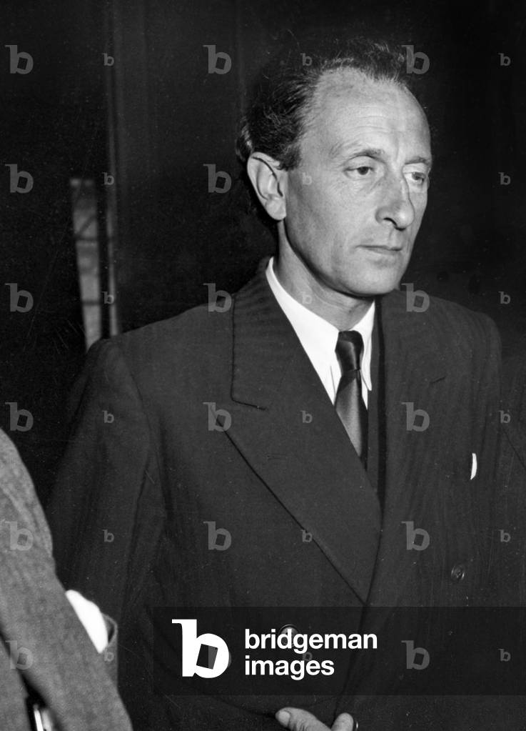 Immagine di Fotografia "Scrittore francese Paul Vialar a Parigi il 22 marzo 1949 (foto in b/n)" 1949, b/w