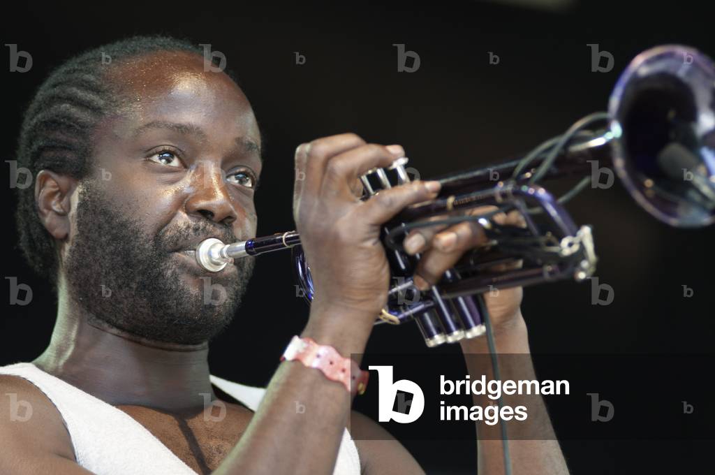 Bild von Fotografie "Hypnotic Brass Ensemble (Foto)" von Paul Tomlins