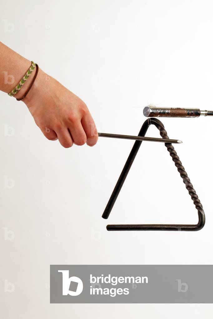 Image de Photographie représentant Triangle avec une construction torsadée par Chris Stock