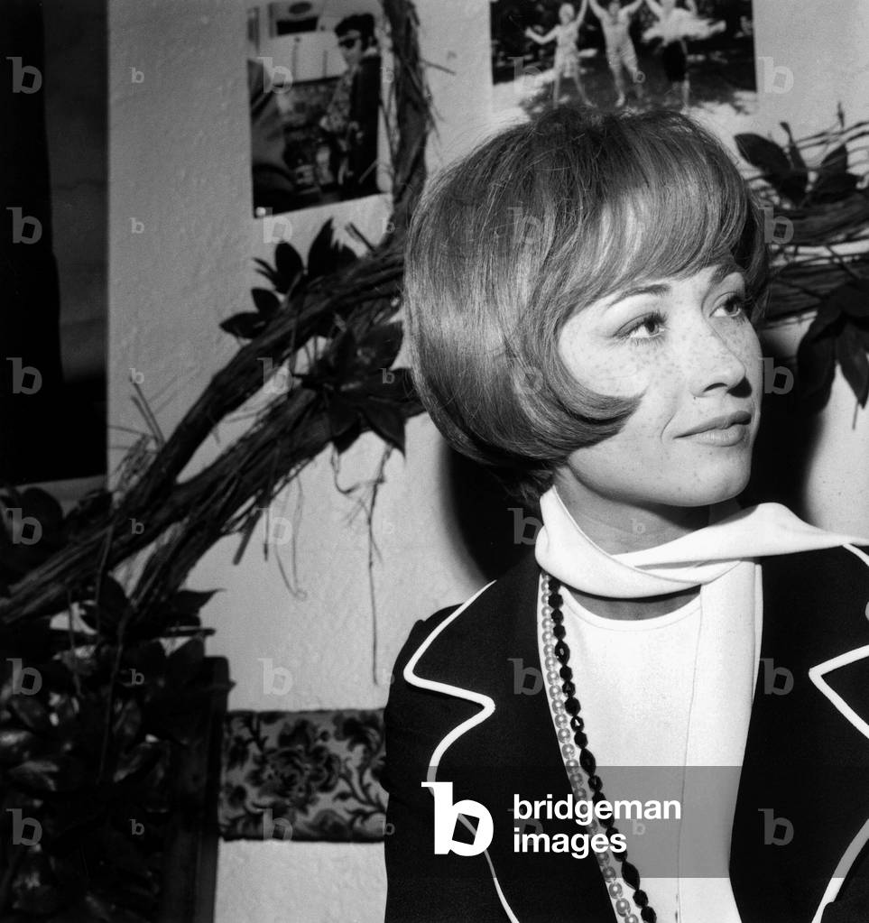 Französische Schauspielerin Marlene Jobert erhält Schauspielerpreis 21. März 1968 (s/w Foto)