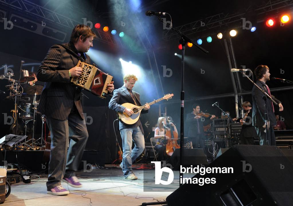 Image de Photographie représentant Bellowhead (photo) par Paul Tomlins