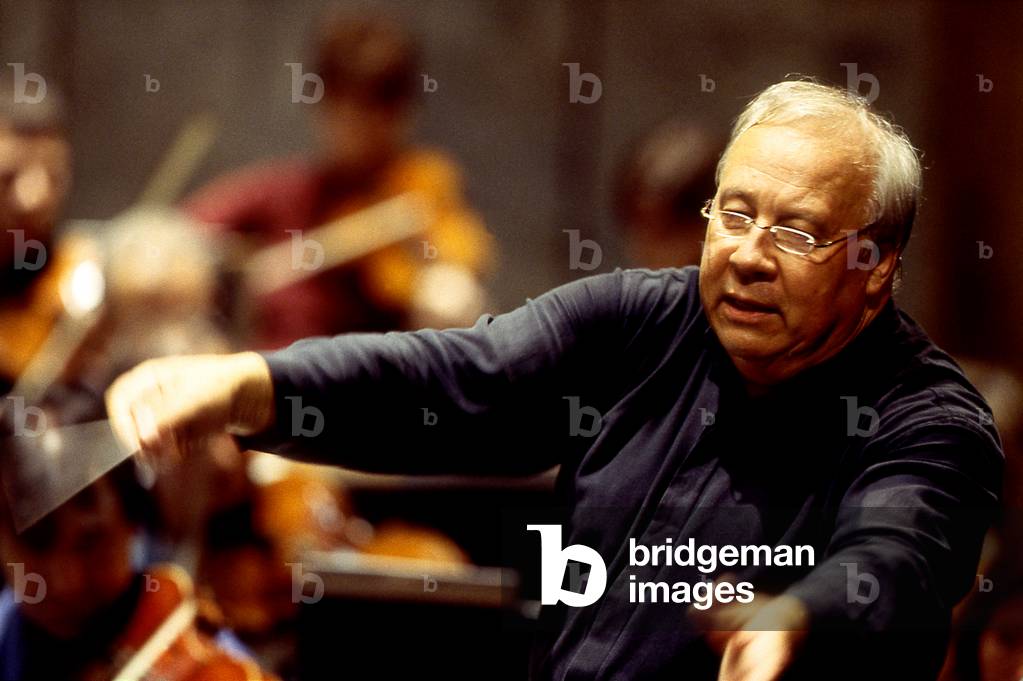 Bild von Fotografie "Neeme Jarvi dirigiert in Paris" von Thierry Martinot