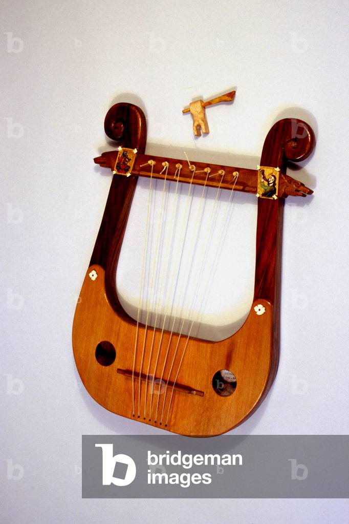 Lyre - instrument de musique à cordes