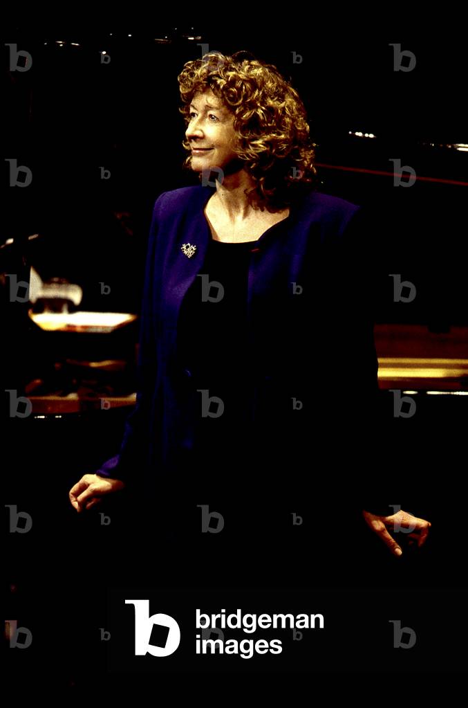 Felicity Lott 2001, Paris, Frankreich. Englische Sopranistin, geb. 1947