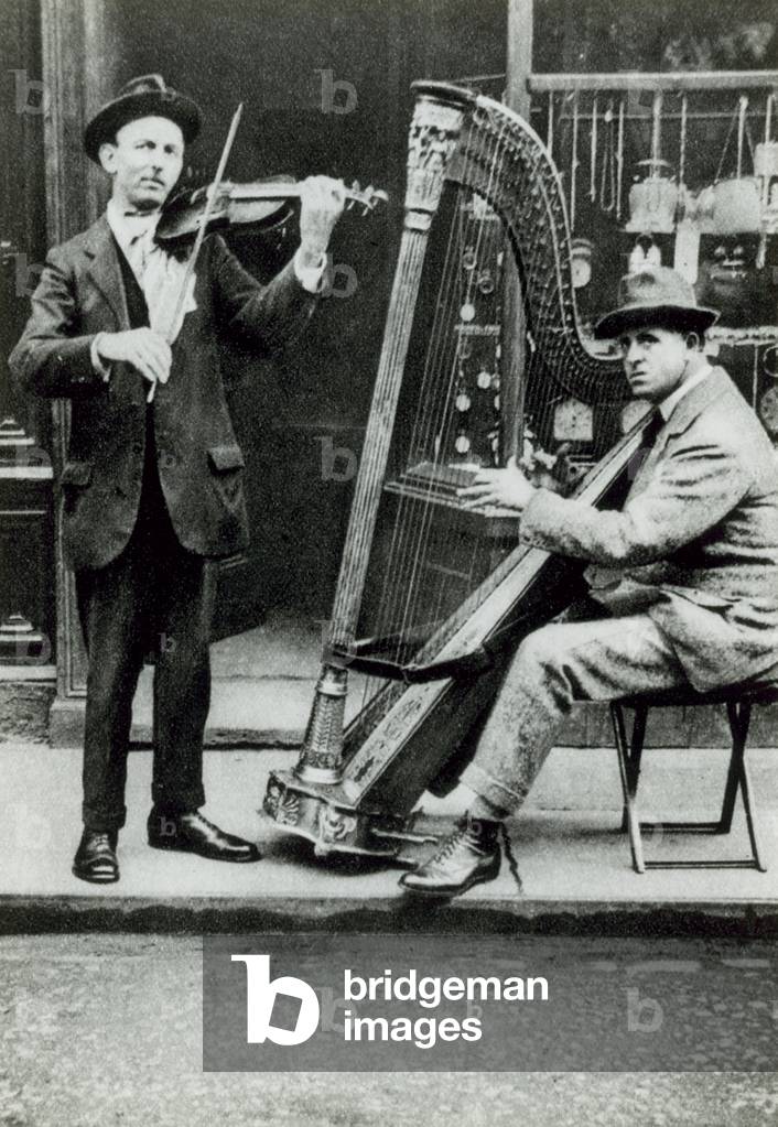 "Musicisti di strada di Londra (foto)" di English Photographer