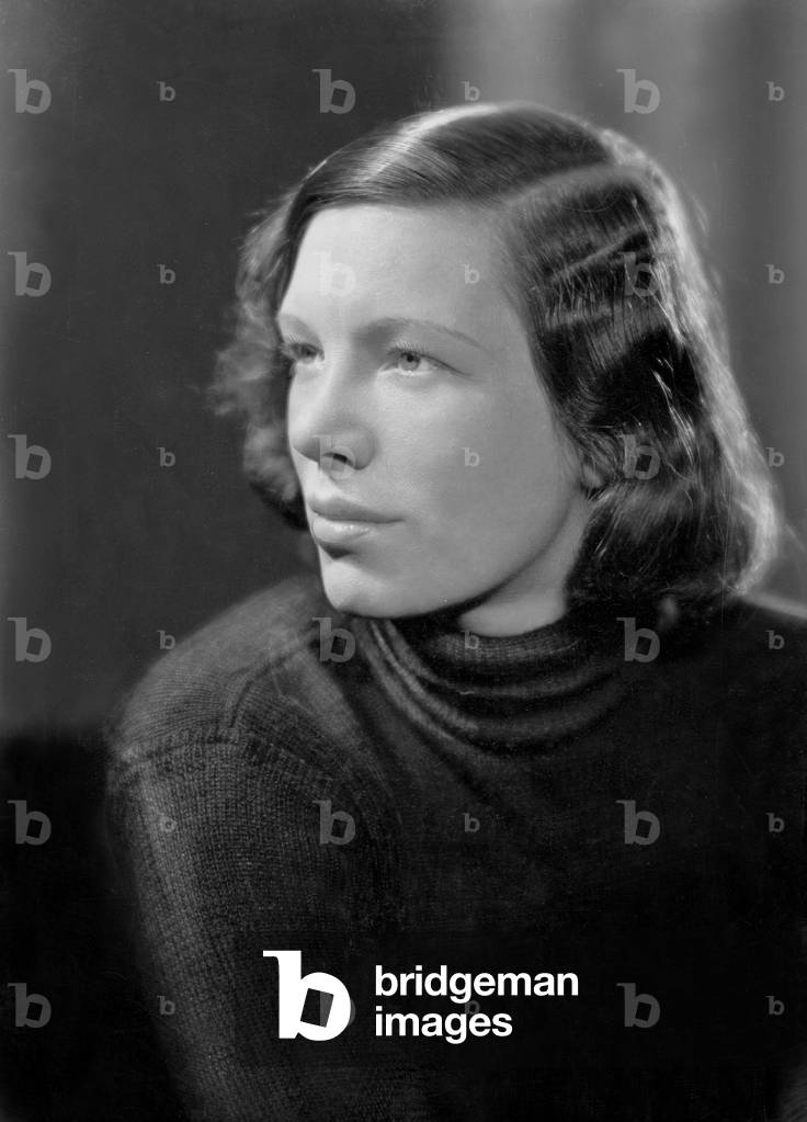 Bild von Fotografie "Elisabeth Flickenschildt in 'Ein Maedchen geht an Land'" 1938, b/w