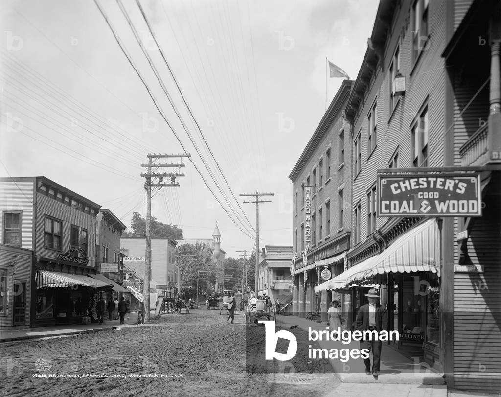 Image of LAKE SARANAC, vers 1909 Broadway dans la ville de Saranac