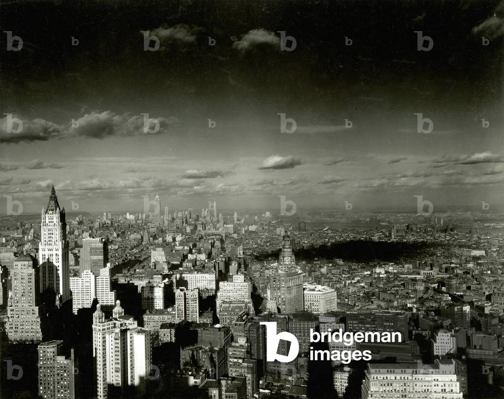 Wall Street, Guardando Nord a Woolworth e Municipal Buildings, New York, Stati Uniti d America, c. 1930-38 (ge
