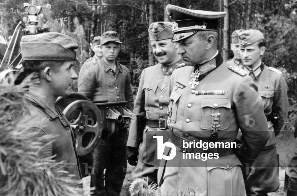 Image of II. WK - Persons - Colonel General Walter Weiss, 1944