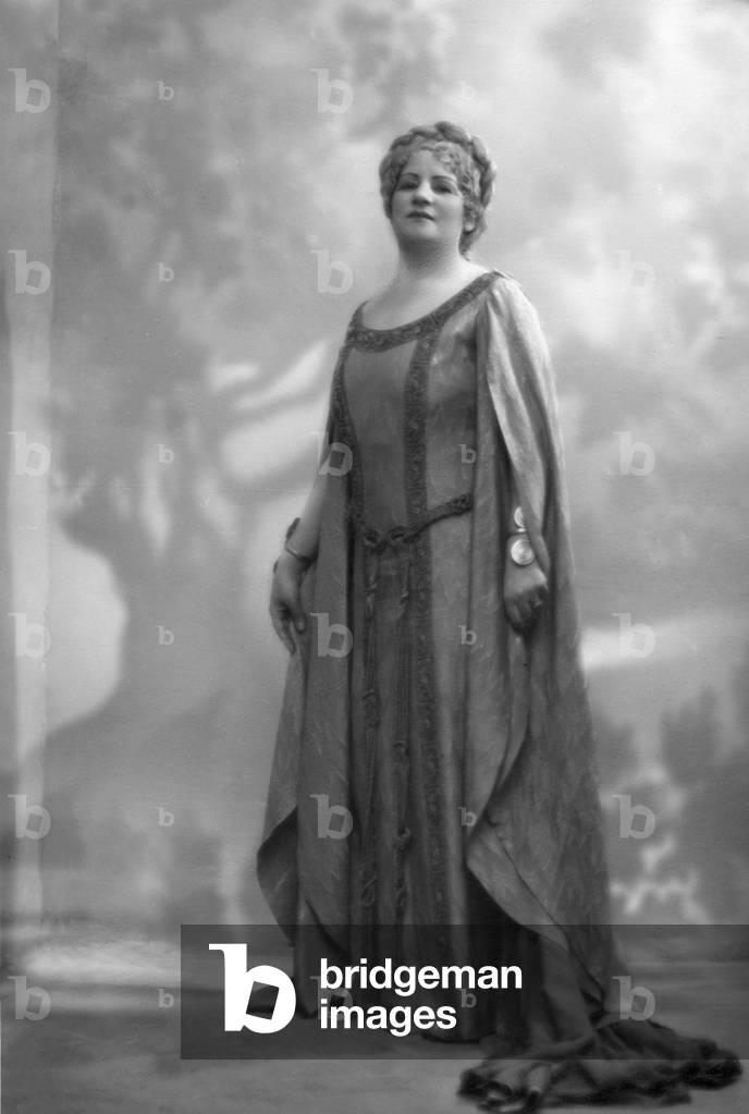 "Fidelia Campigna" von Unknown photographer, b/w