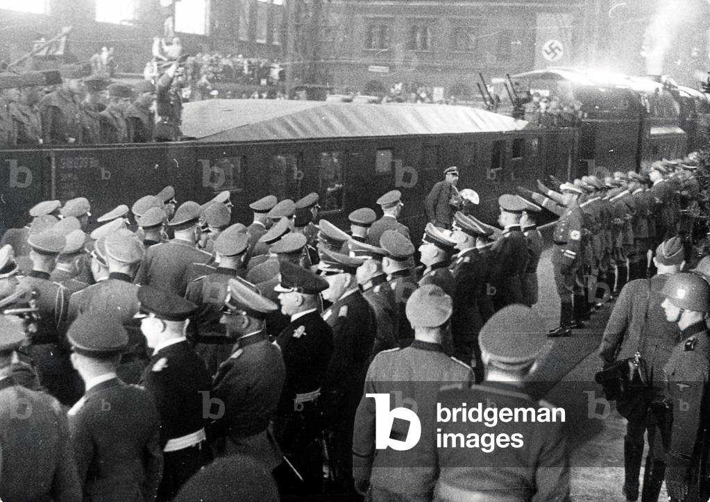Immagine di Fotografia "Hitler arrivo a Berlino" 1940