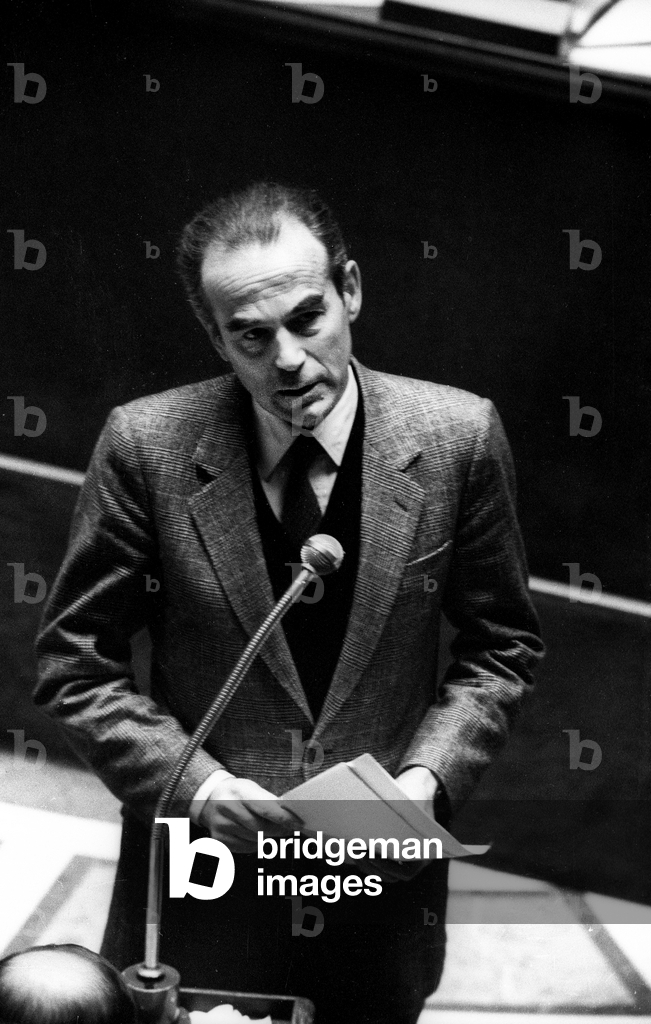 Robert Badinter's speech, Paris, 1986 (photo)