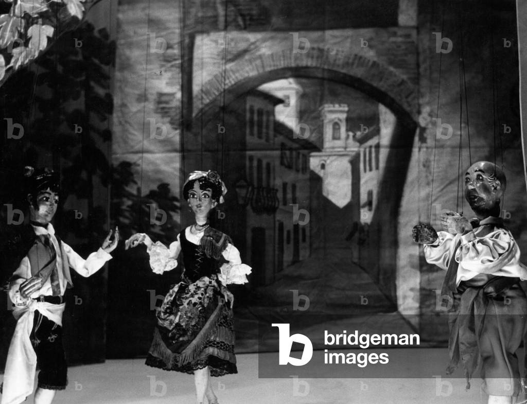 La boîte de poupée Augsburger (n/b photo), b/w