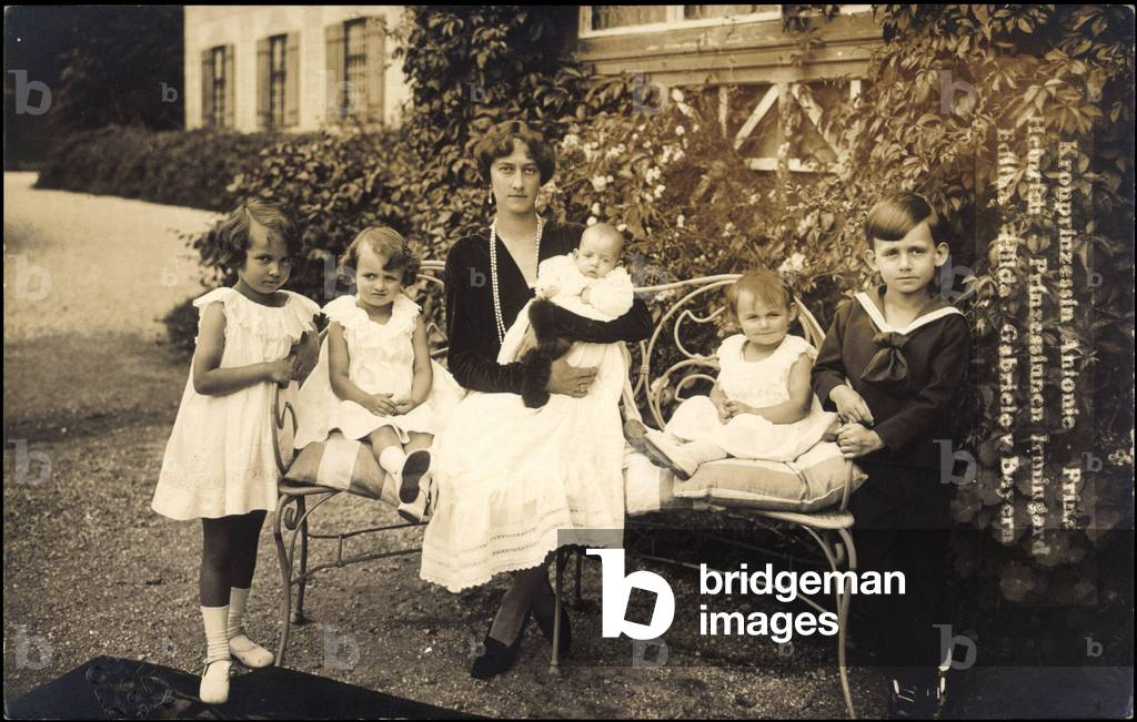 Immagine di Fotografia "Ak Kronprinzessin Antonia von Bayern" di German Photographer, b/w