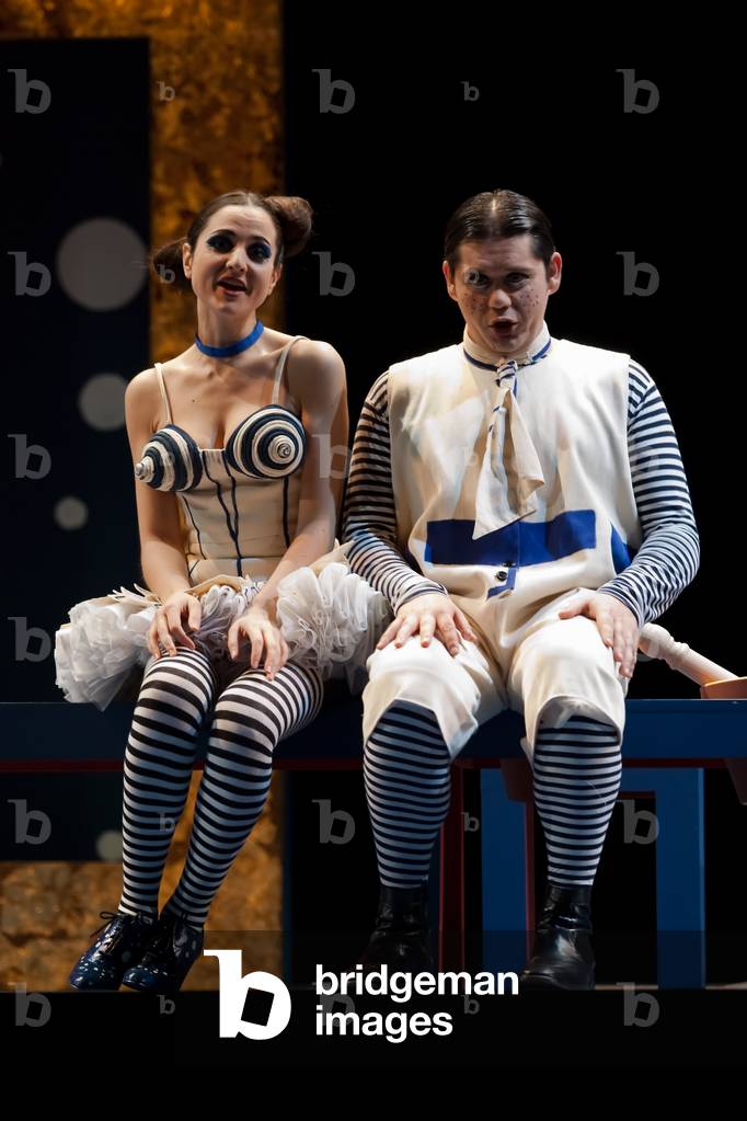 Sandra Pastrana als Grilletta und Manuel de Diego als Mengone (Foto)