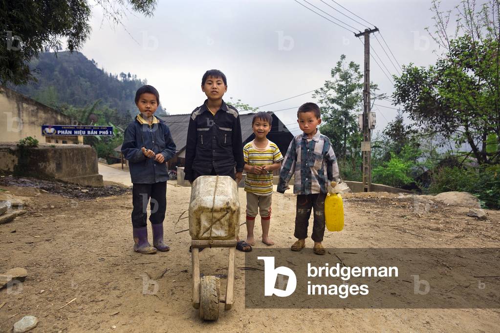 "I figli di Ban Pho. Provincia di Lao Cai" 2013 di Salvo Galano