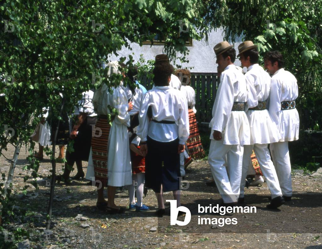"Vestito tradizionale durante un festival"