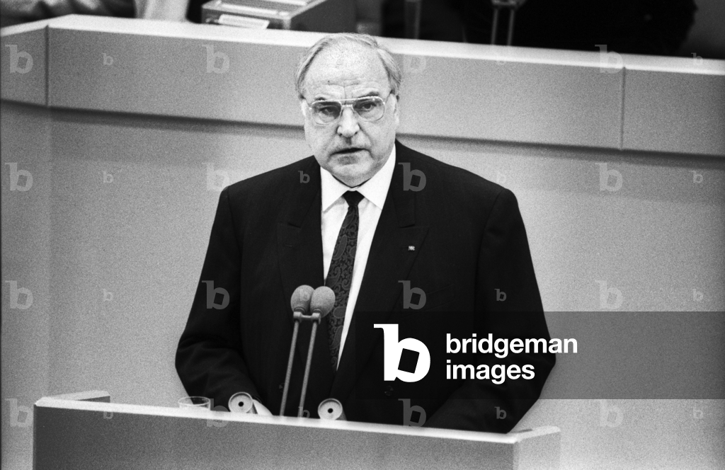 Image of Photography depicting Election of the Federal Chancellor in the Bundestag 1991 by Sepp Spiegl